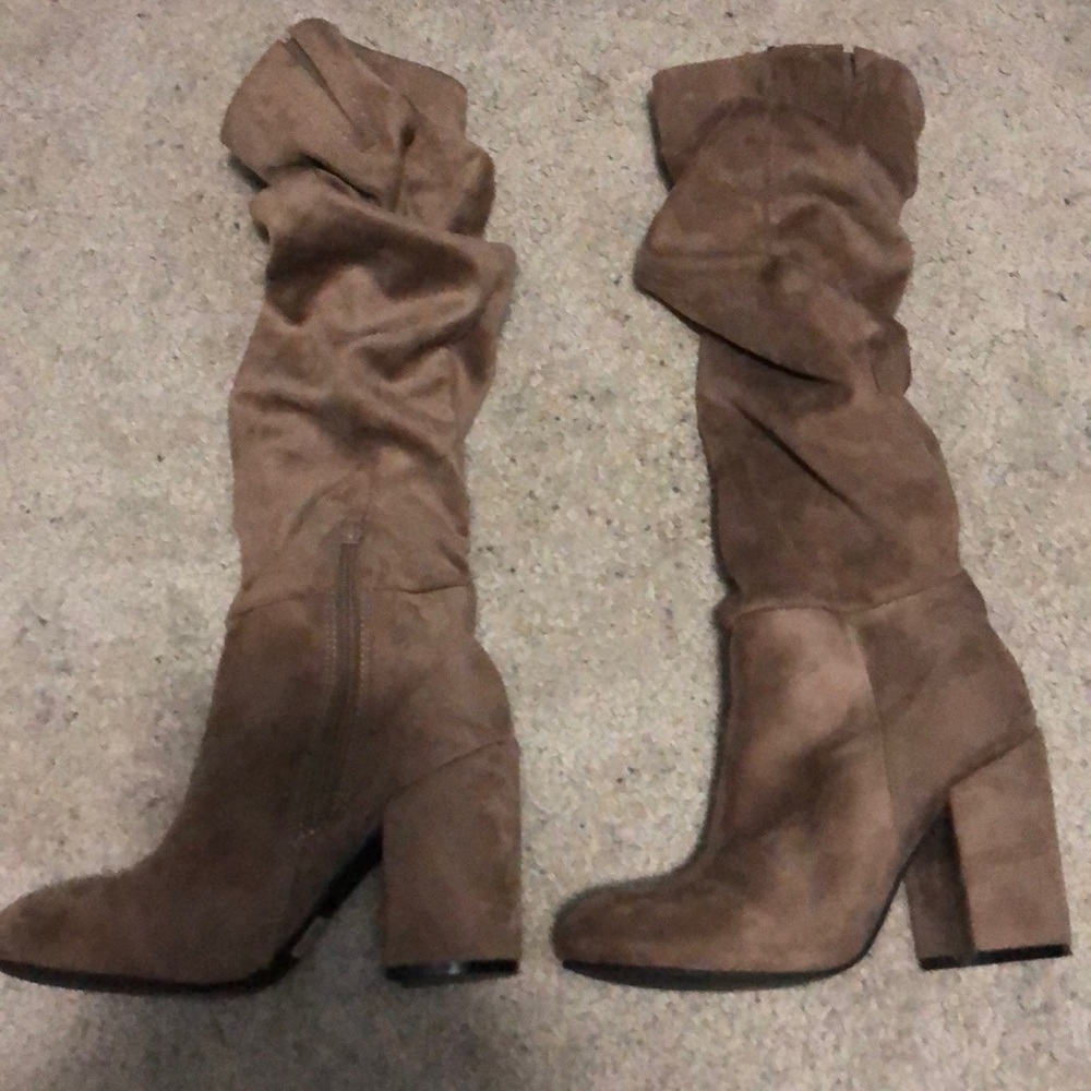 Beige boots